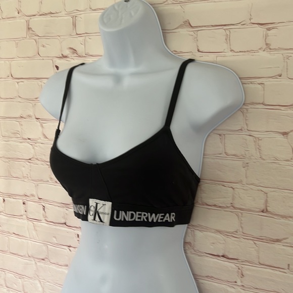 Calvin Klein monogram unlined triangle bralette size medium - Picture 3 of 6